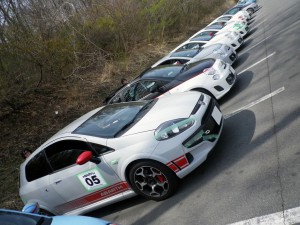 テーピングもして準備OK。「05」がうちのプント。