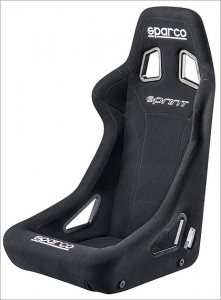 スパルコのフルバケ。http://www.sparco-japan.com/products/racingseat/sprint/index.htmlより