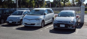 こうしてくらべると、確かにグレーなんですが。