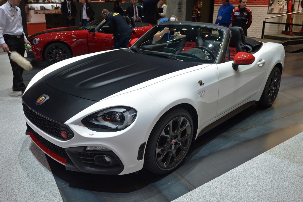 03-fiat-124-spider-abarth-geneva-1-1