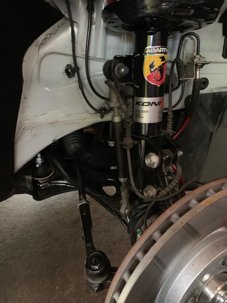 コニのアブソーバー装着時