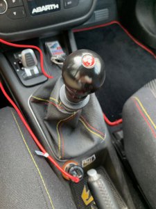 付け替えたシフトノブ