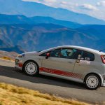 ONTAKE SALITAを走るうちのアバルト プント