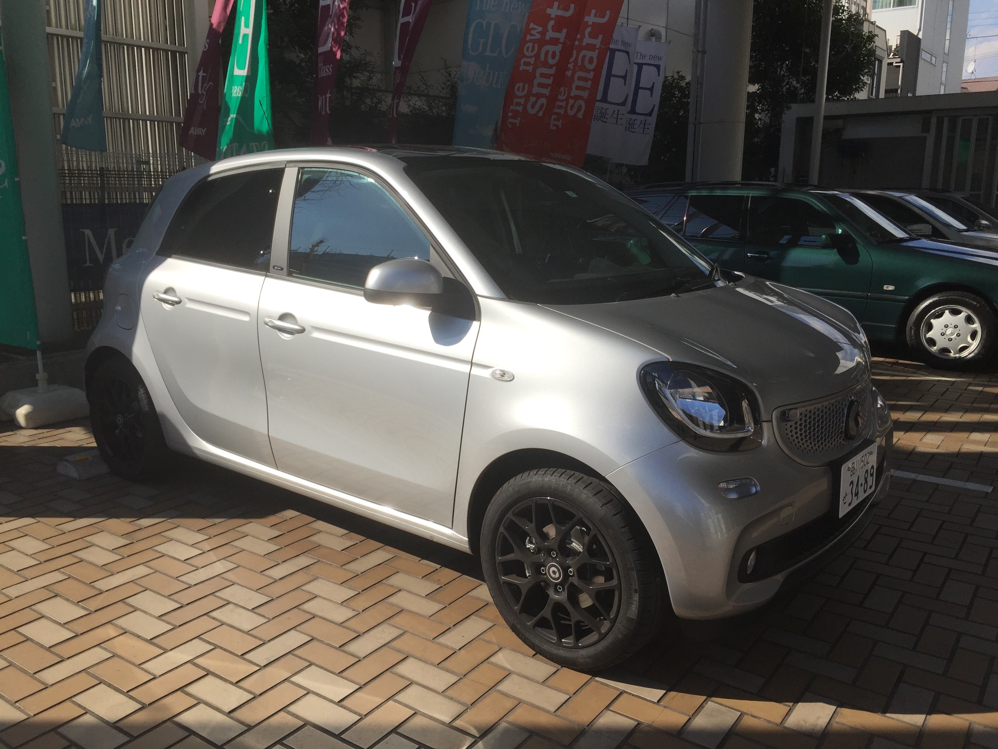 トゥインゴに乗ったらスマートFourFourが気になったので試乗したら･･･断然トゥインゴだった。