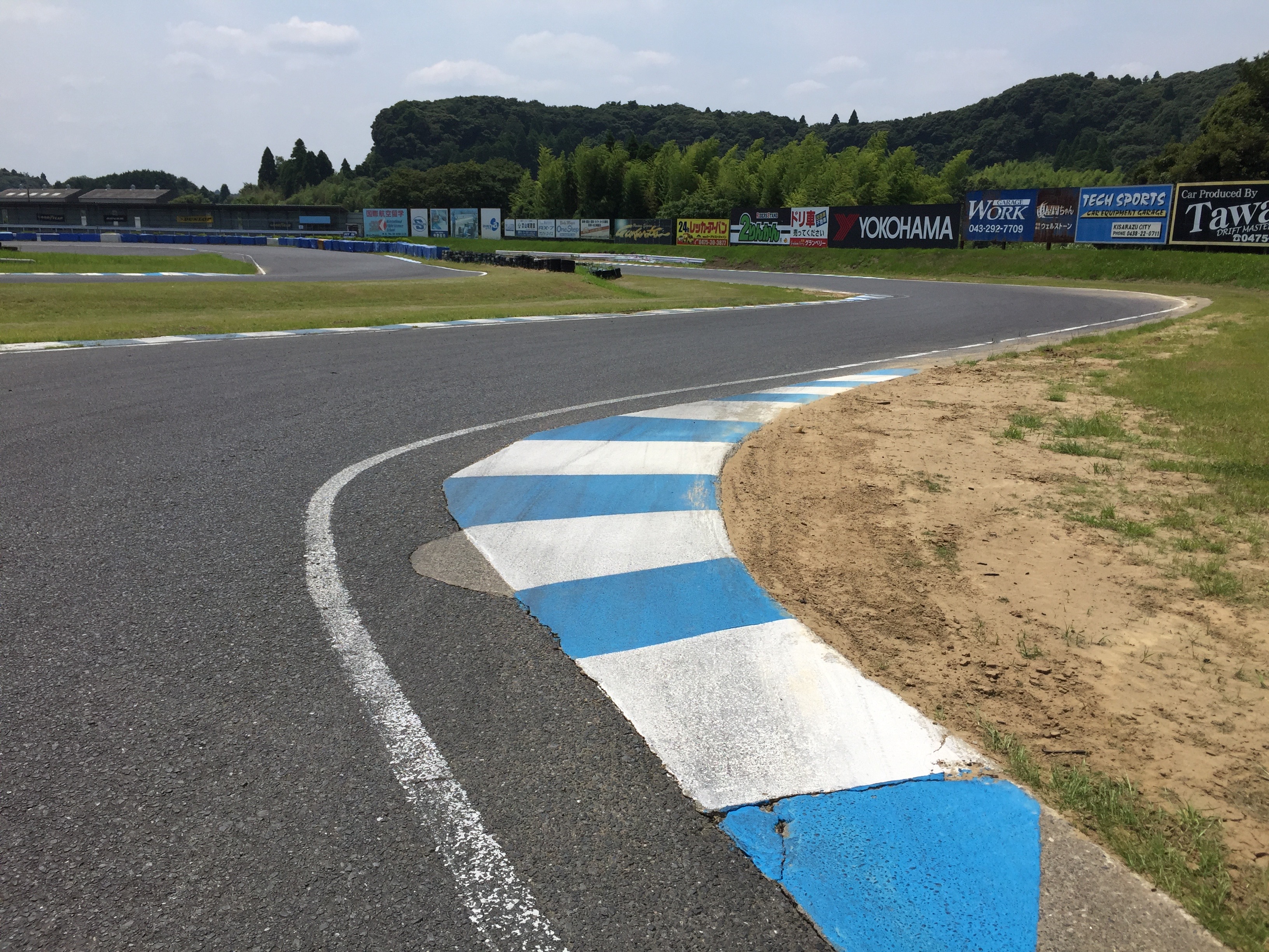 楽しく走らないと、アバルト乗ってるからには。［「四輪の書」サーキット実践編］