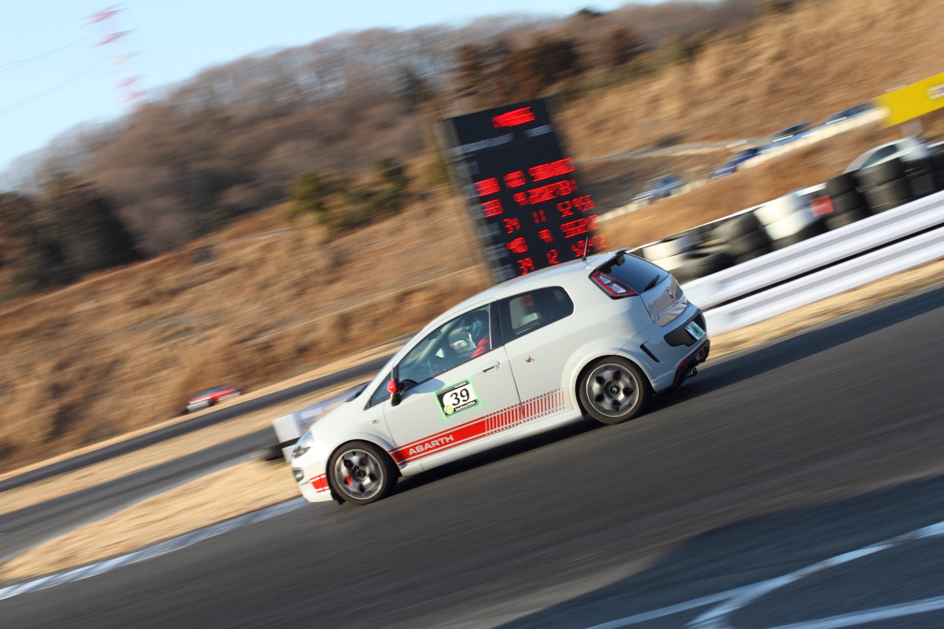 おっさんのサーキットデビュー　［ その２　ミニサーキット走るのはどうよ？］