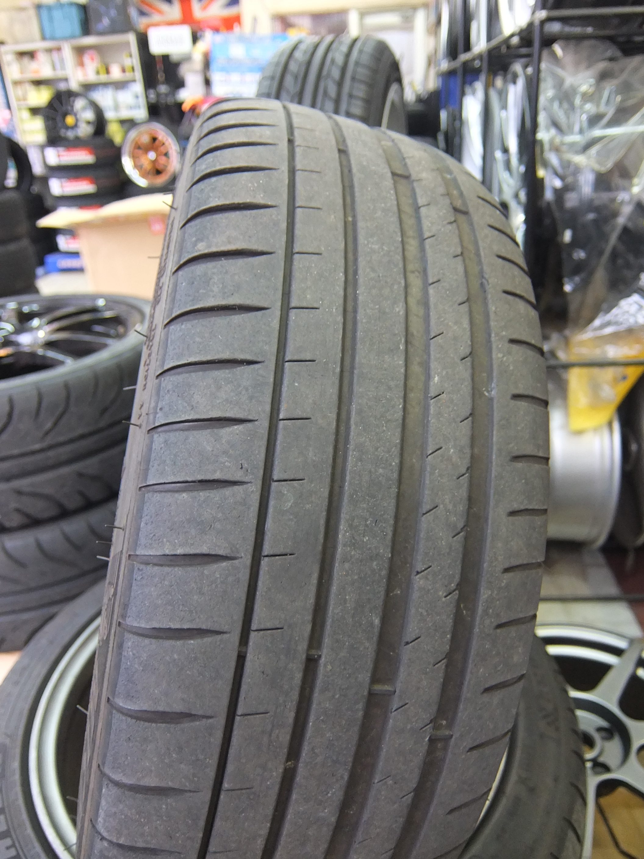 ミシュラン パイロットスポーツ4（PS4）　そろそろ交換時期かな？ 装着後約17,000km