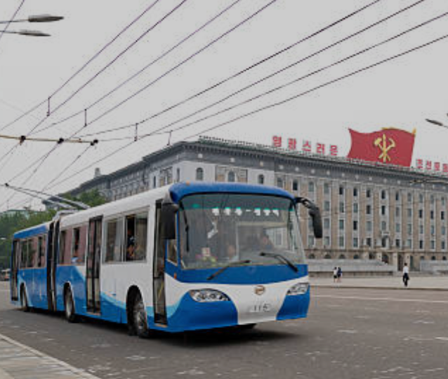 EV妄想：無接点トロリーバスはどうだろう？ ［ 充電池ではショボすぎる ］