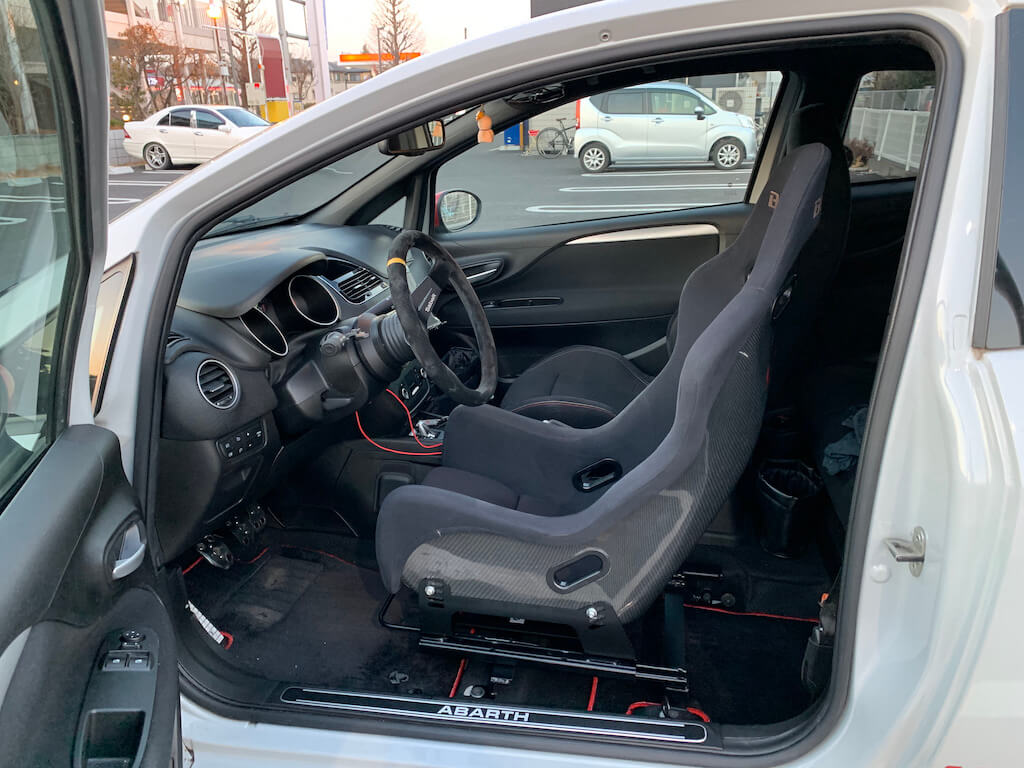 フルバケセット完了