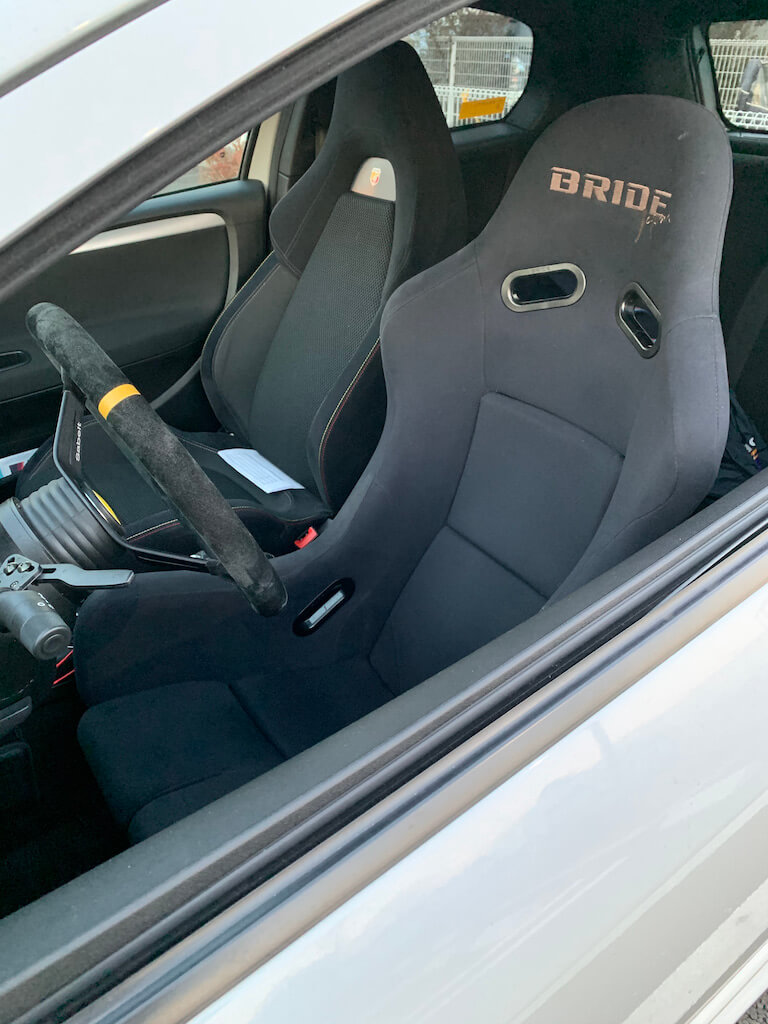 フルバケセット完了