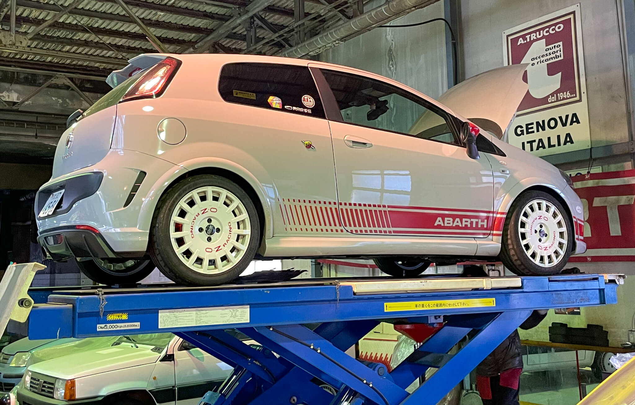 オイルはこまめに換えよう、ウチのアバルト プント ［ エンジン／ミッションオイル交換@91,880km ］