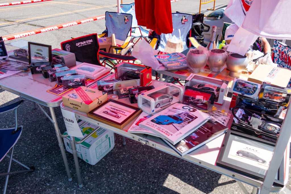 プントグッズ展示