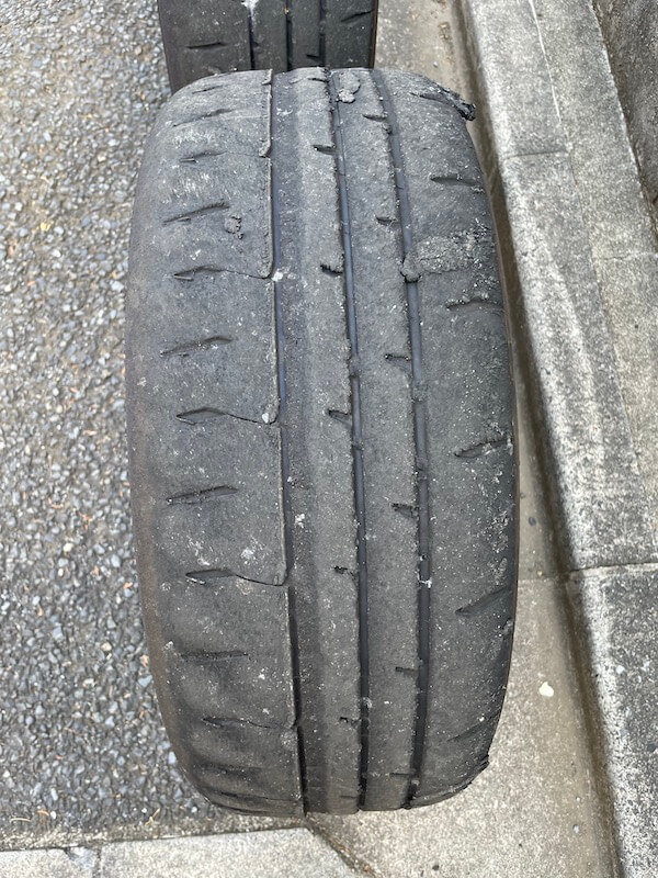 タイヤのトレッド