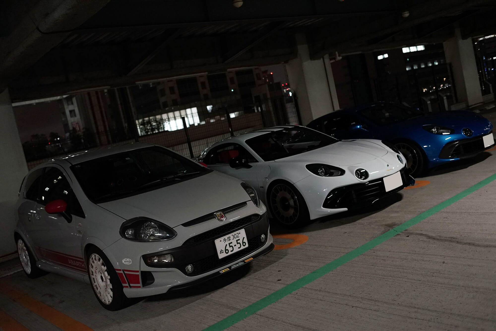 うちのプント、カッコいいと思ってたけどさ ［ モノホンのスポーツカーはカッコいいな ］