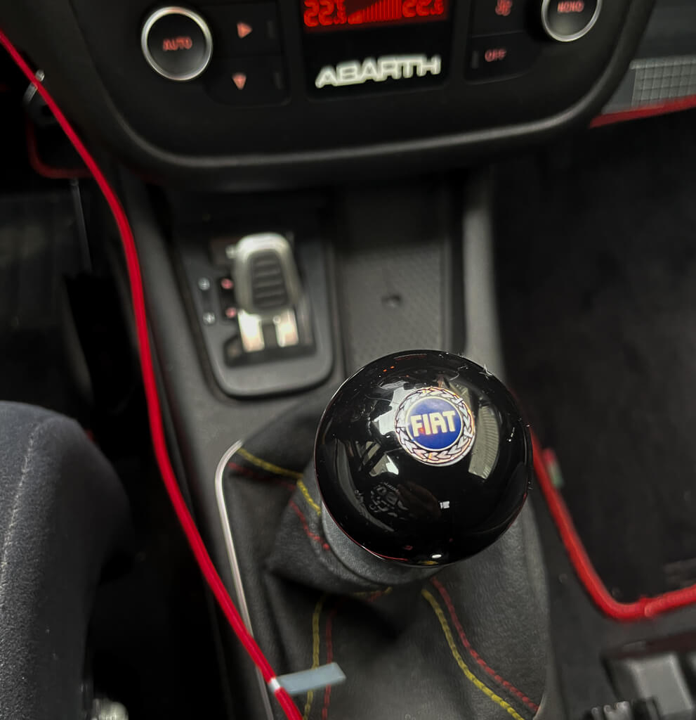 2速が入らないなー ［ 2→1速シフトダウンでモヤモヤしてる ］