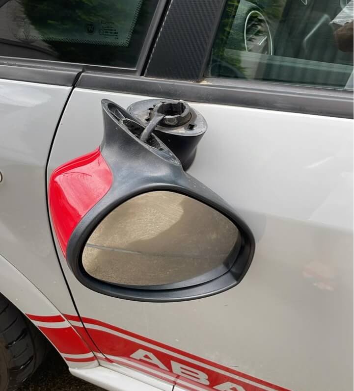 ぽろっとなった（汗）けど直せたどー、よかった ［ 令和に、昭和シャコタンのワザが生きた！ カシちゃんありがとう ］