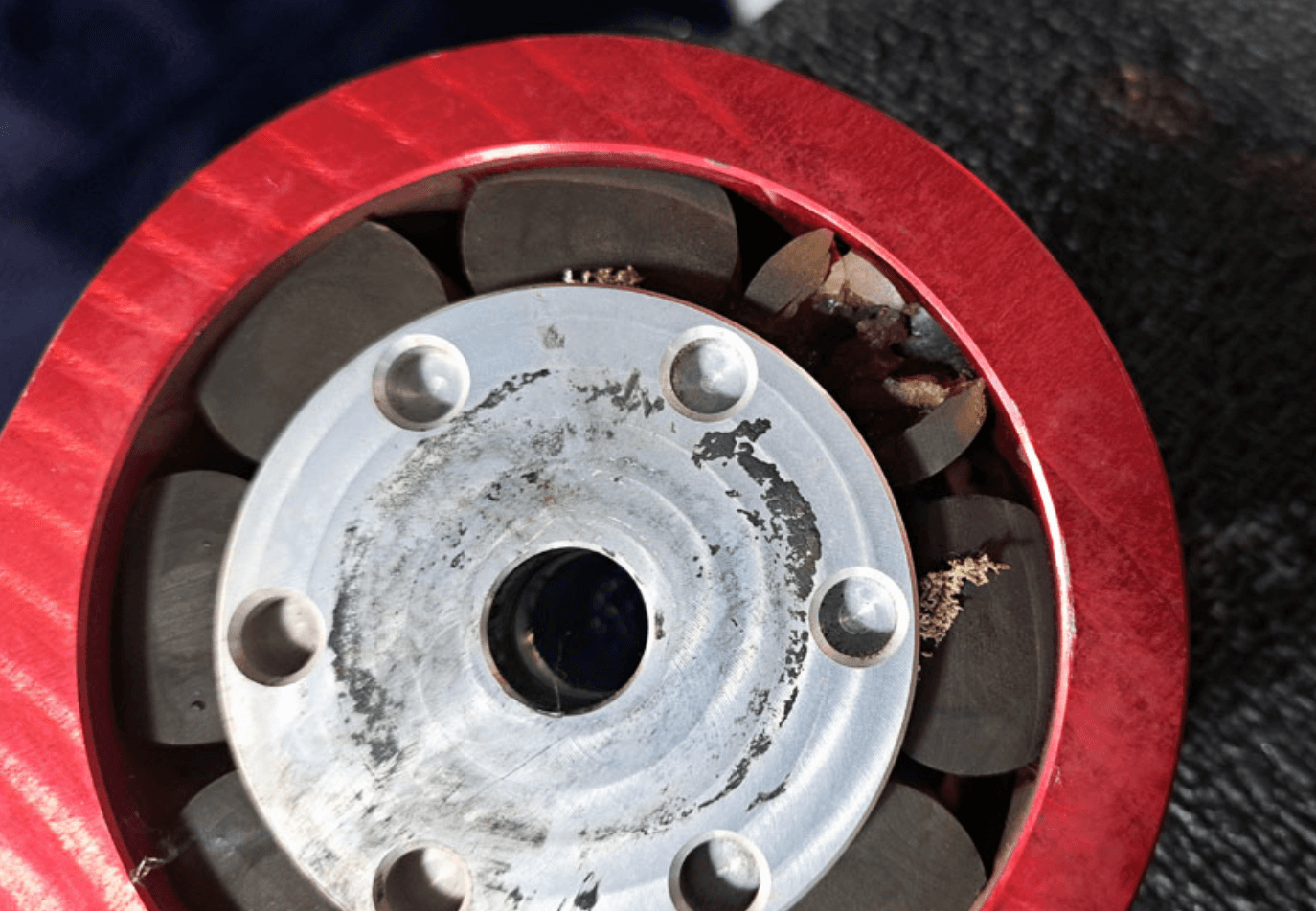 外したロワ・エンジンマウント