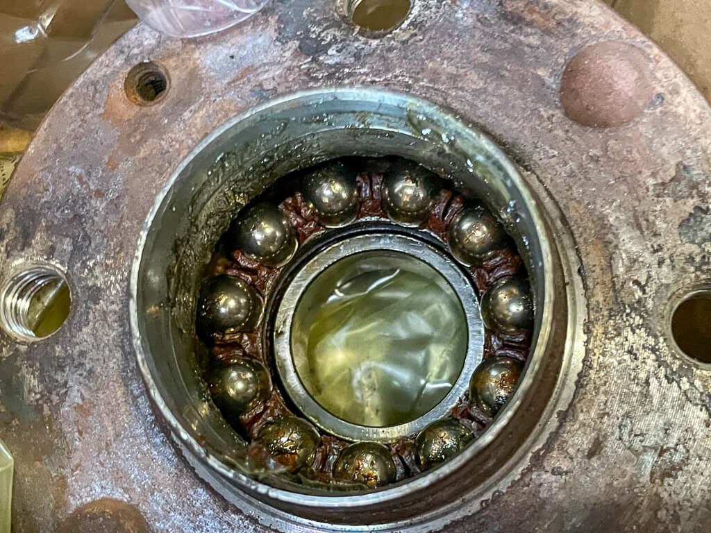 リア・ハブベアリング