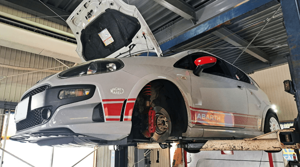 異音が消えた、不安も消えた！［ 強化エンジンマウント・ブッシュ交換、リア・ハブベアリング交換、その他 ＠119,264km ］